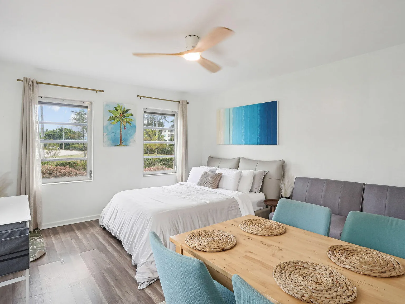 1 bed, 1.0 bath, 500 sqft, $2,100 — Photo 2