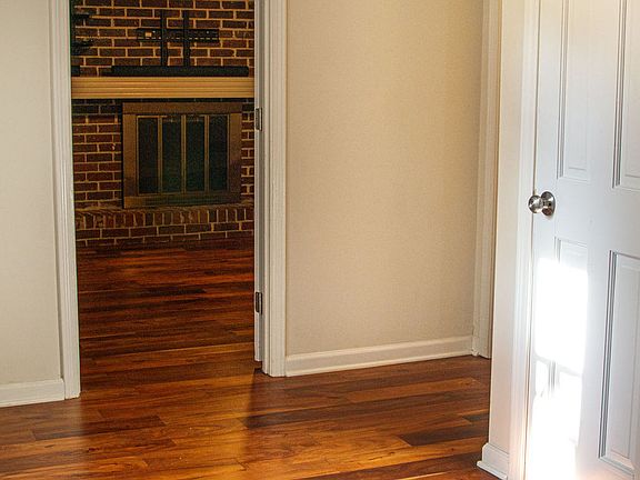 5th image of 4970 Hull Rd SE