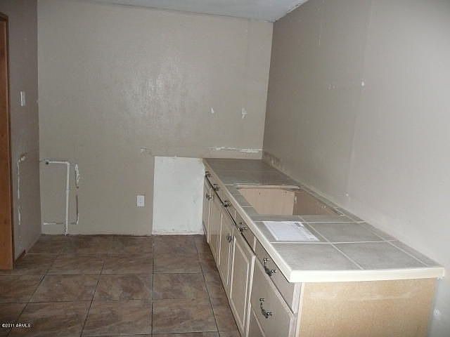 2nd image of 1742 W Maricopa St