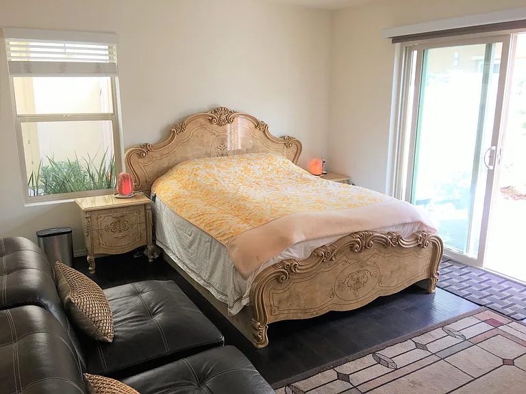 12026 Fairmont Ct — Photo 3