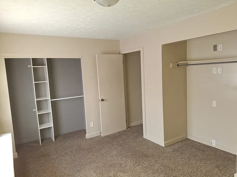 5439 Gerald Dr — Photo 18