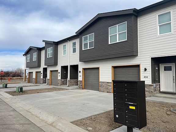 2nd image of 624 Eisenhauer St #409