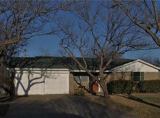 129 Collins Ct, Burleson, TX 76028