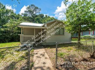 517 6th St, Docena, AL 35060
