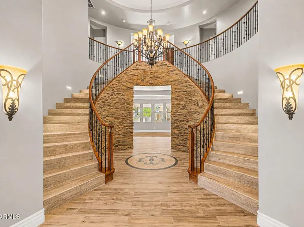 294 W GRAND CANYON Drive, Chandler, AZ 85248