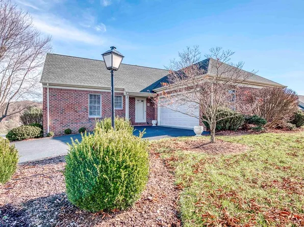 490 Court St APT 24, Abingdon, VA 24210