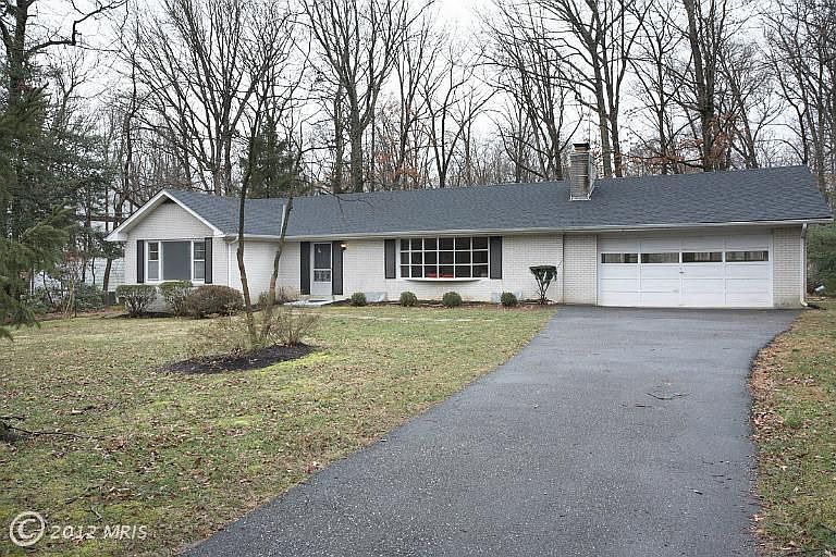 1st image of 28700 Greenberry Dr