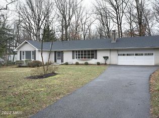 28700 Greenberry Dr, Gaithersburg, MD 20882