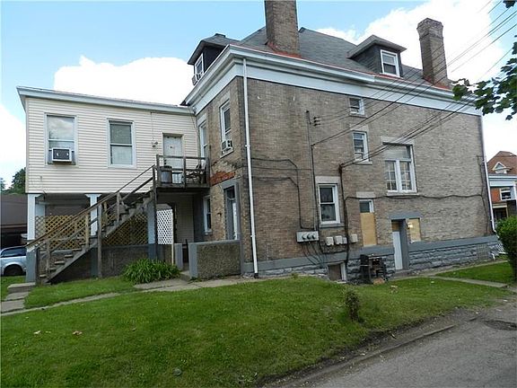 2nd image of 5544 Baywood St