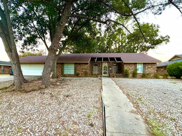 4804 Royal Oak St, Wichita Falls, TX 76308