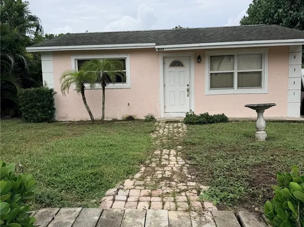 8331 SE Lundy St, Hobe Sound, FL 33455