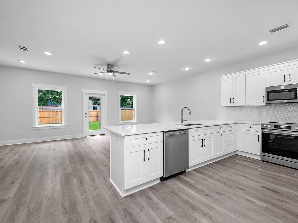 1st image of 30 Harbeson Ave NE #B