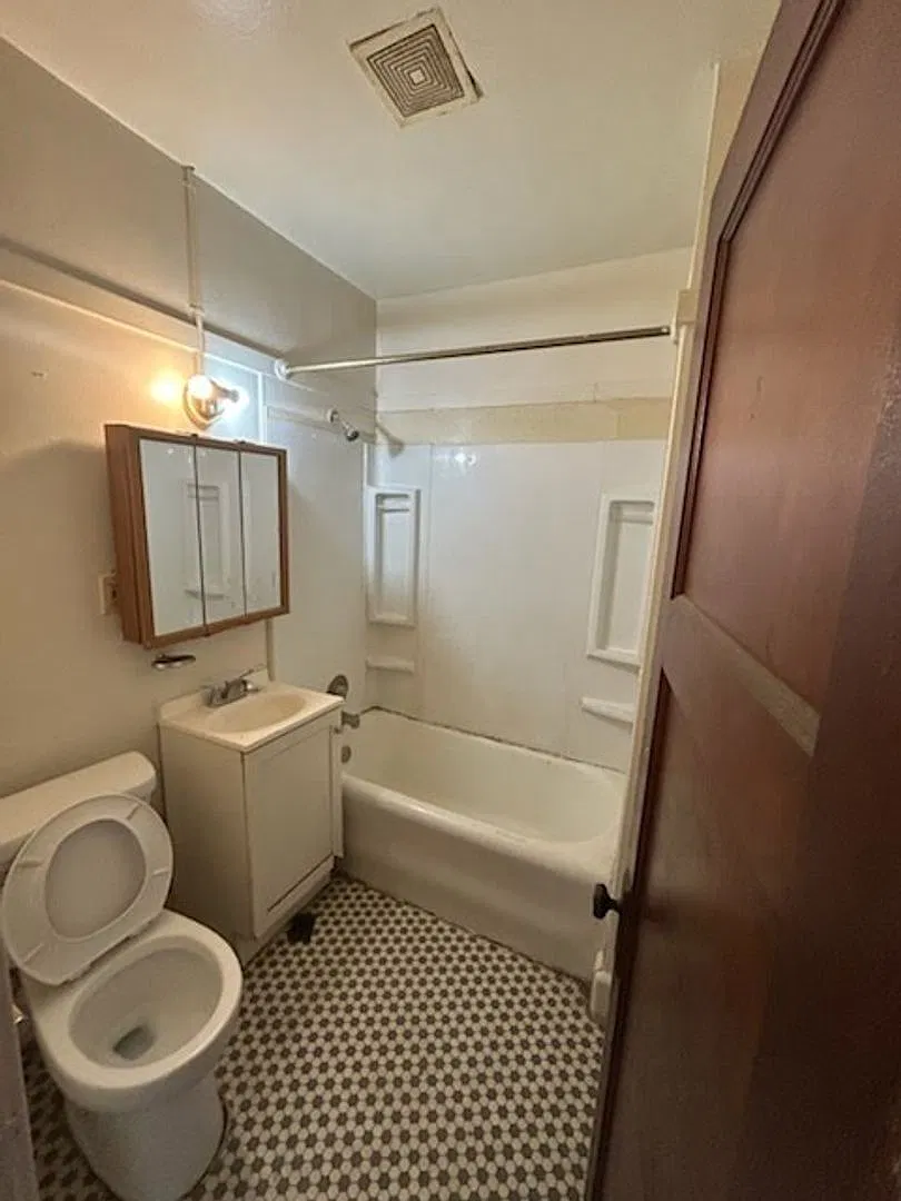 2519 S. 13th St. - 8 Unit — Photo 2