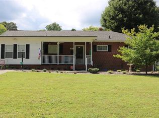 1811 Aims Ave, Mount Airy, NC 27030