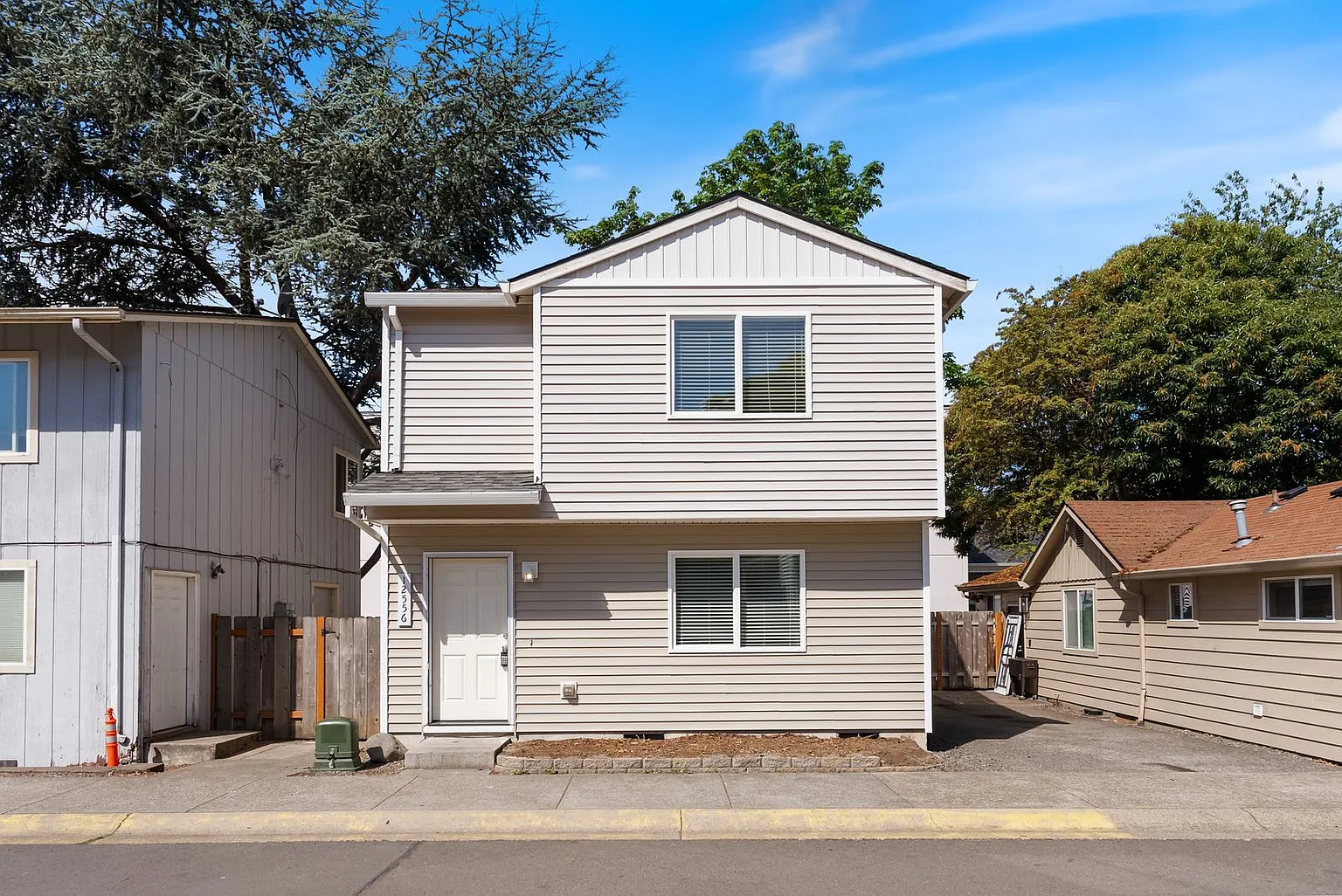 12556 SE Ramona St photo 1