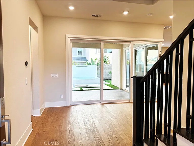 58 Ray — Photo 9