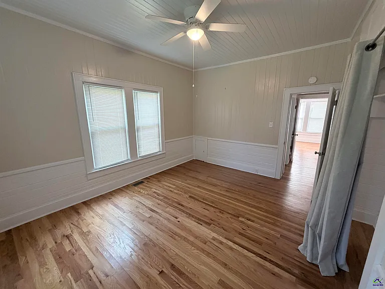 705 Evergreen St — Photo 14