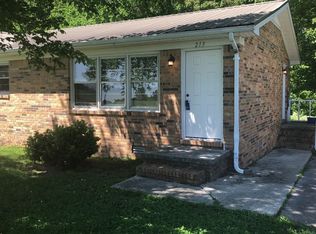 213 Lakeview Dr, Manchester, TN 37355