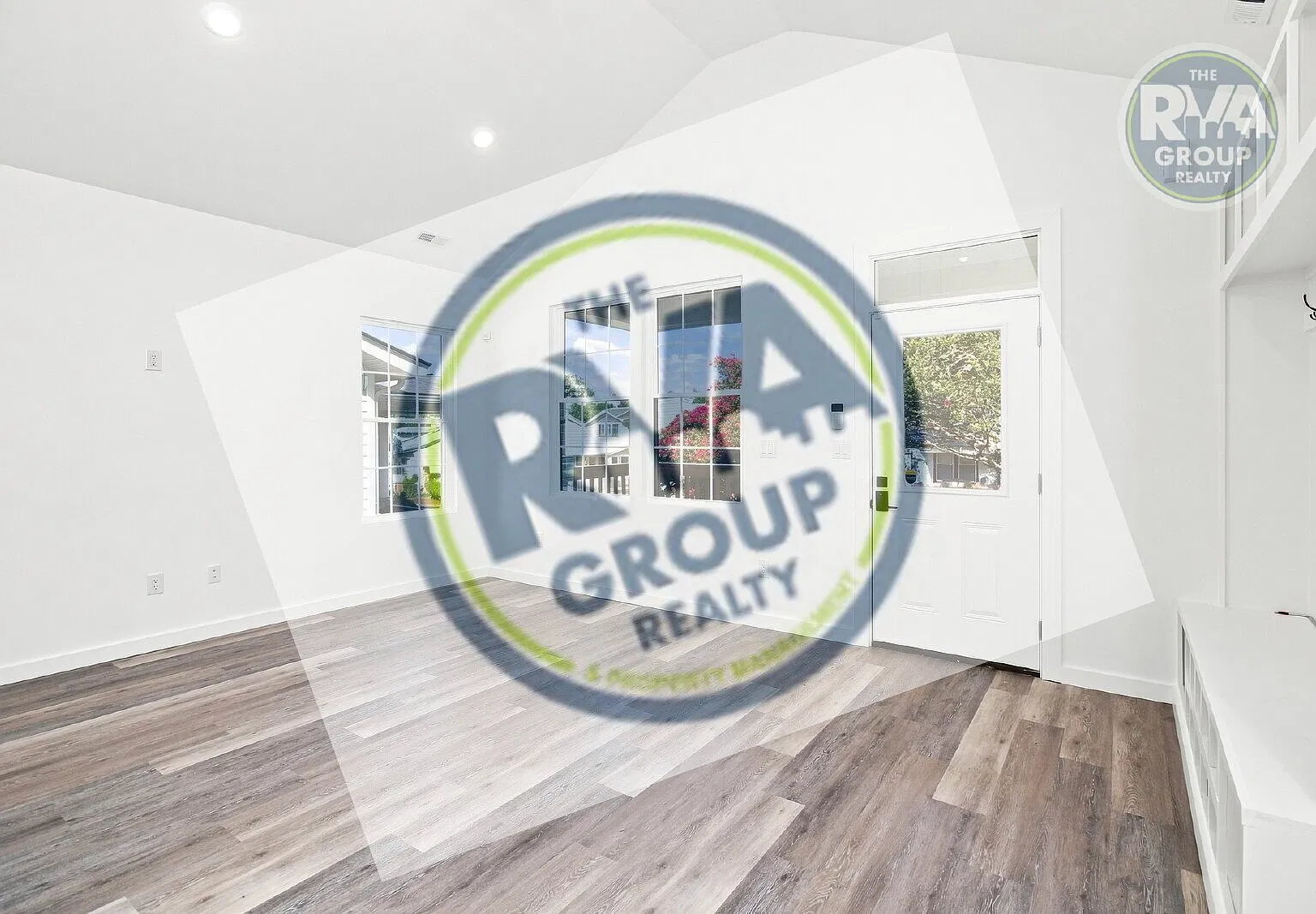 1609 Rogers Street — Photo 3
