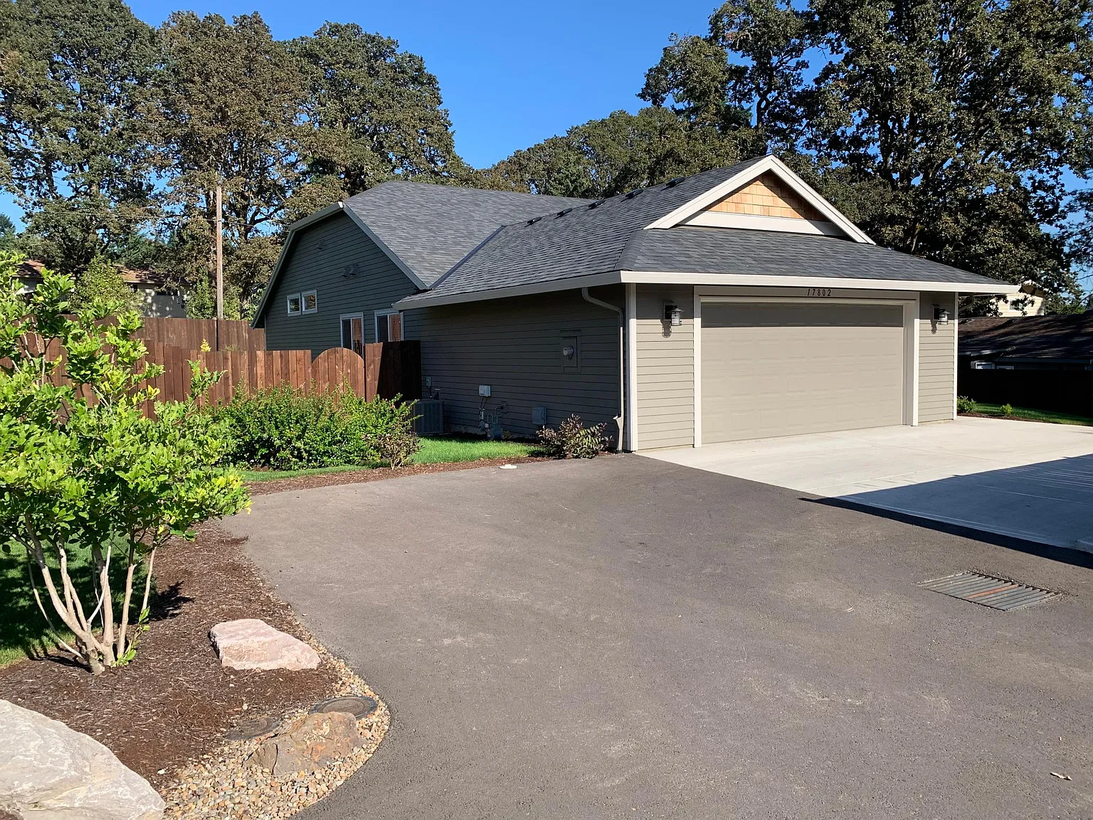 3 bed, 1716 sqft, $3,700 — Photo 1