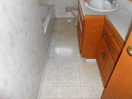 3rd image of 3501 190th Ave NE