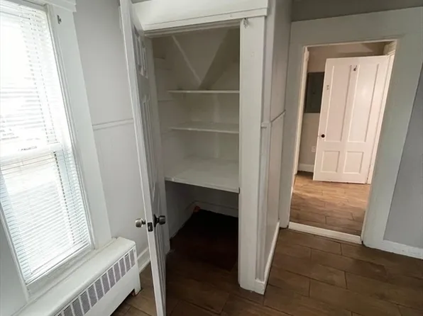 401 S Beech St Floor 2, Manchester, NH 03103