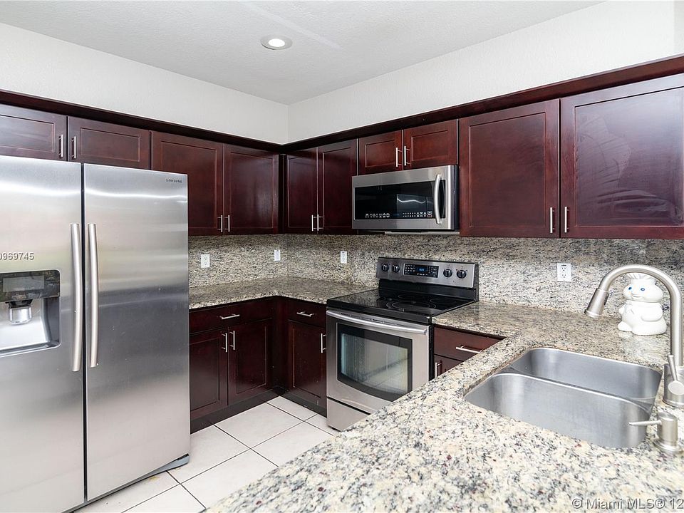 1st image of 7941 Catalina Cir