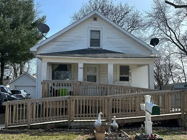 1108 Cedar St, Port Huron, MI 48060