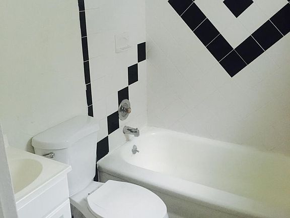 5th image of 510 3rd St N APT 5