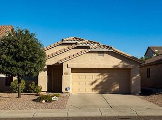 6338 W Desert Hollow Dr, Phoenix, AZ 85083