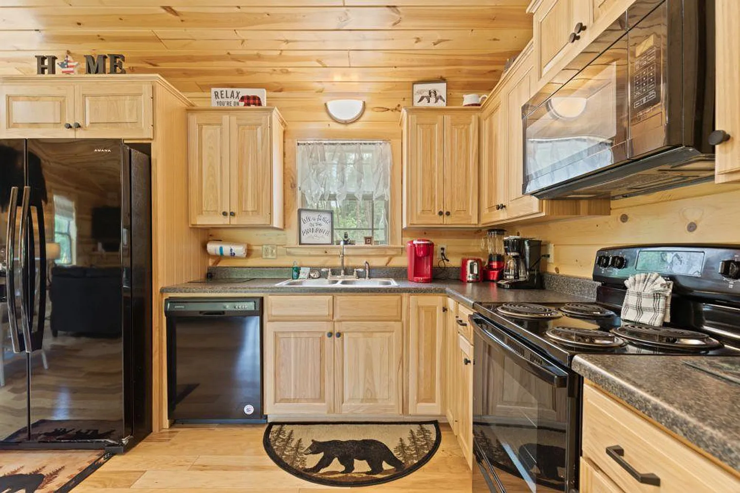 2 bed, 2.0 bath, 990 sqft, $3,789 — Photo 4