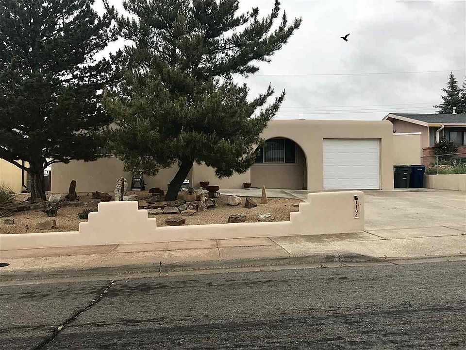 1st image of 1104 Calle Del Pajarito