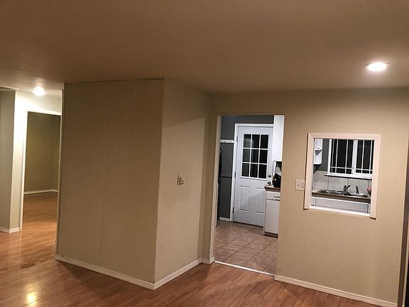 4th image of 6904 196th St SW #101