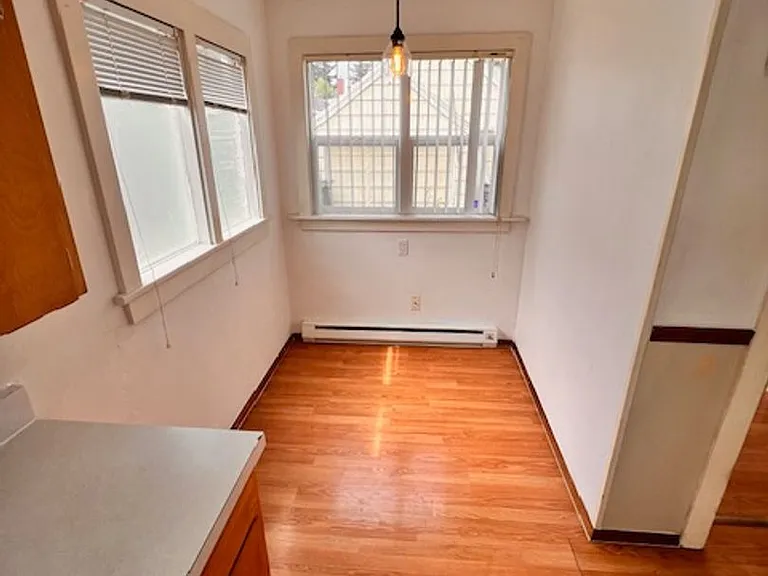 1438 Sherman Ave — Photo 11