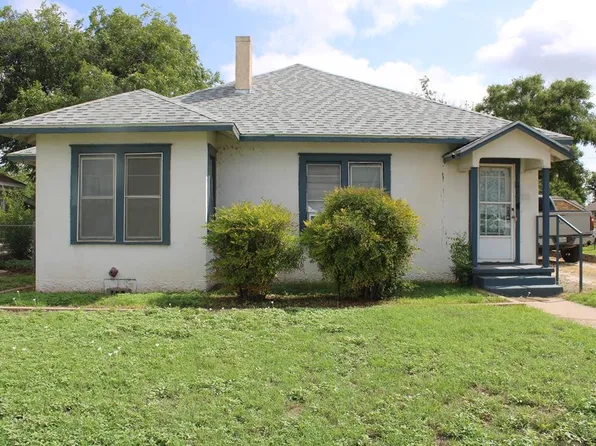 1002 N Broadway St, Ballinger, TX 76821