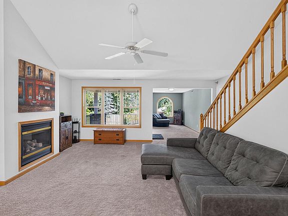 2nd image of 470 N Silverbrook DRIVE #202