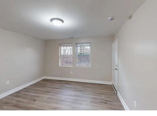 281 Newcomb St SE APT 4, Washington, DC 20032