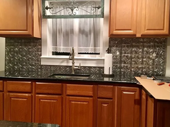 25 Railroad Ave, Califon, NJ 07830