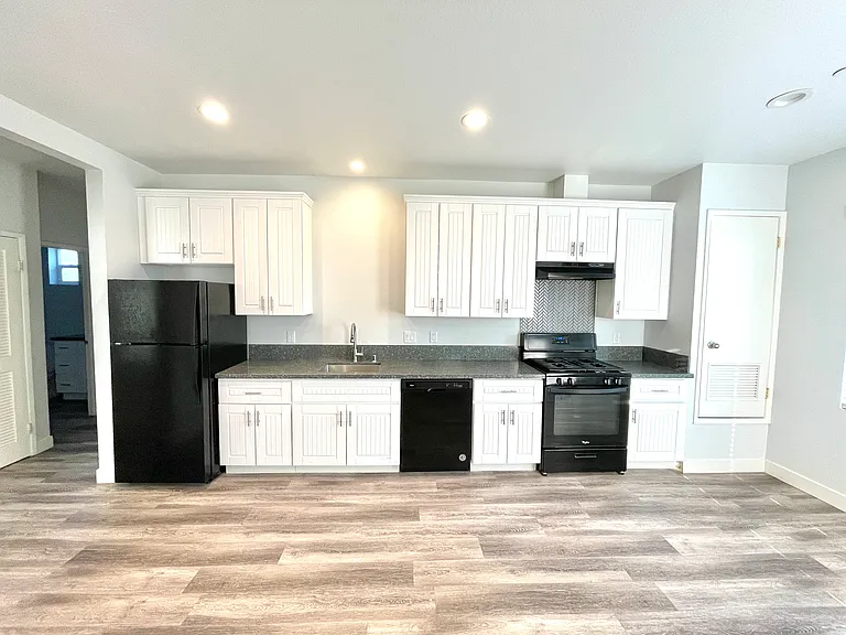 514 N Vine St #2 — Photo 1