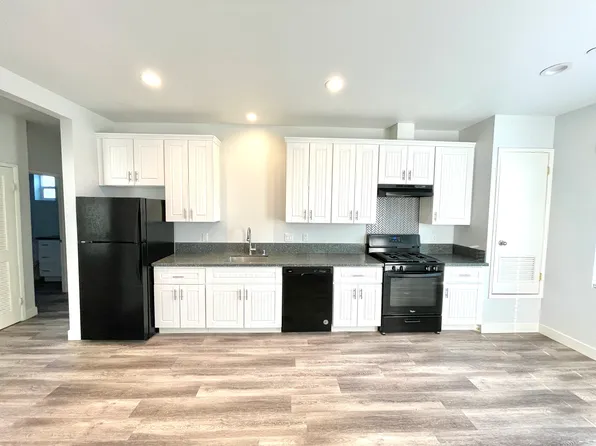 514 N Vine St #2, Fallbrook, CA 92028
