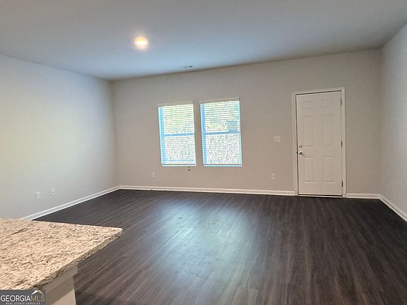 3rd image of 432 Oakwood Dr NW