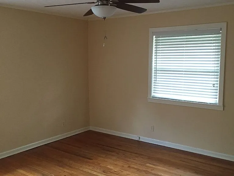 1218 W White Oak Dr — Photo 11
