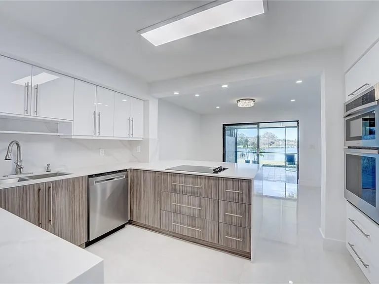 103 Saint Andrews Rd — Photo 21