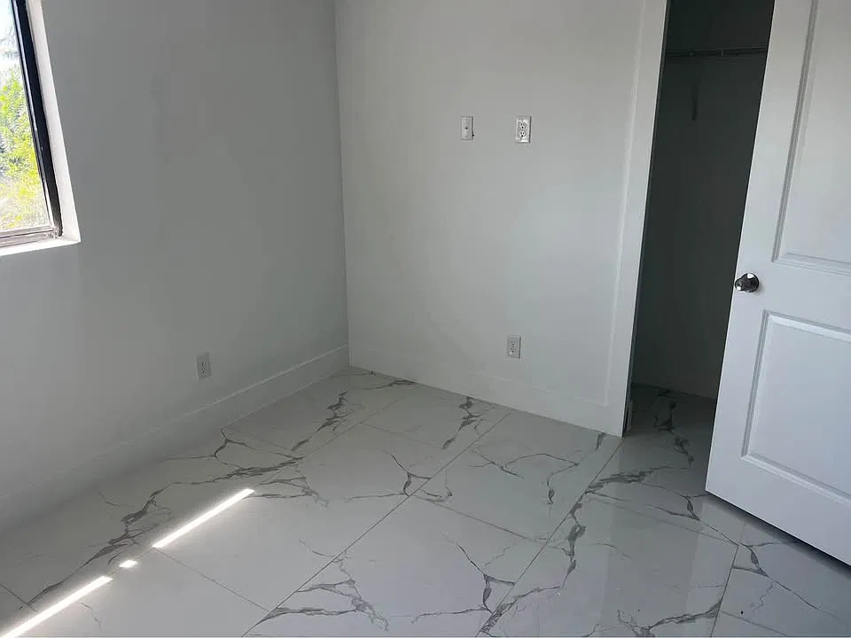 1532 Gretchen Ave S — Photo 3