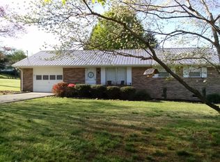 741 Russell Ln, Lenoir City, TN 37772