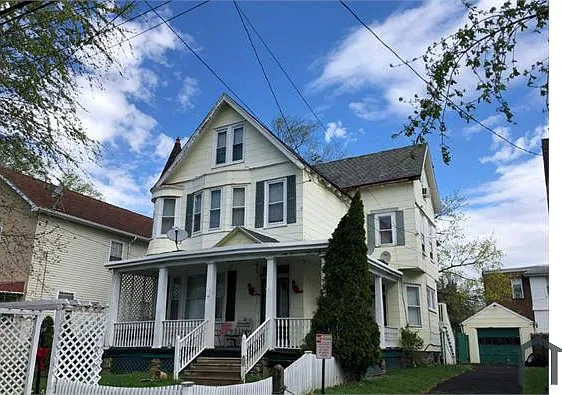 2 bed, $1,650 — Photo 2