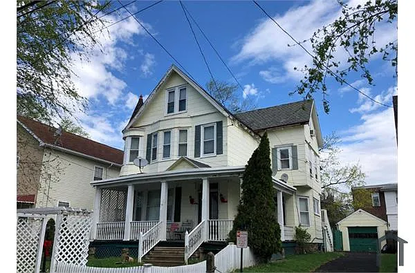Building Photo - 415 Levick St #2