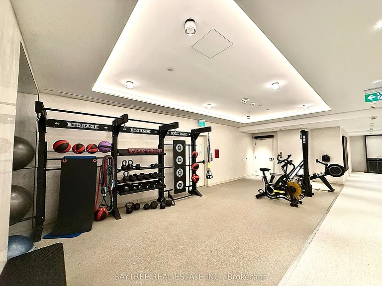 8 Wellesley St E #1502 — Photo 7