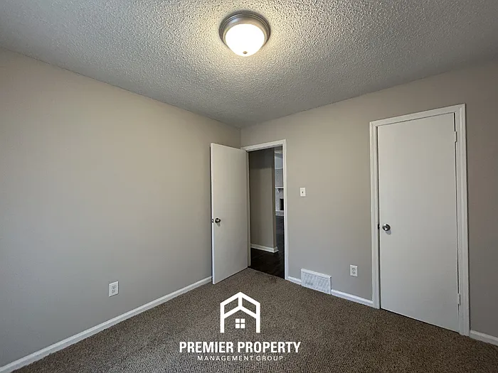 7654 Stonycreek Cv — Photo 11