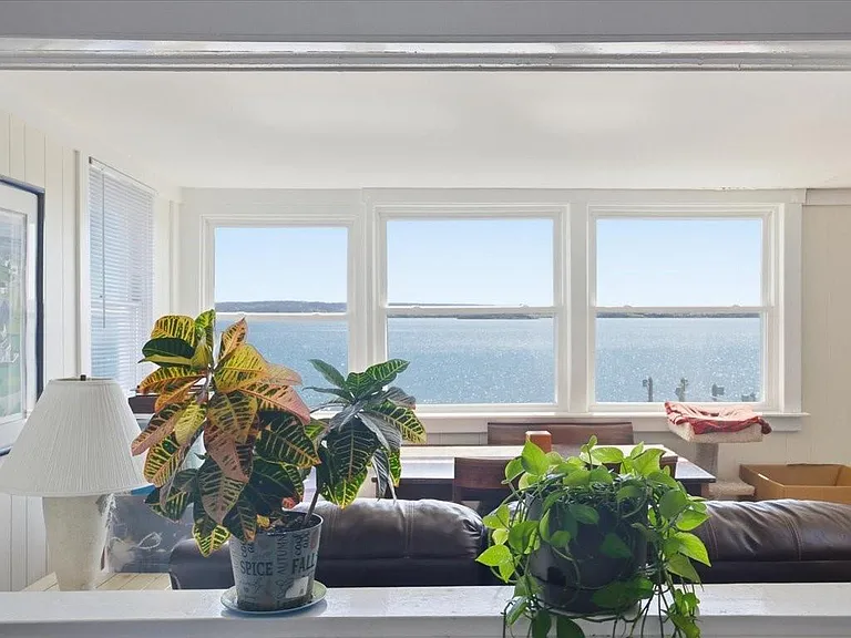 38 Aquidneck Ave #2 — Photo 9